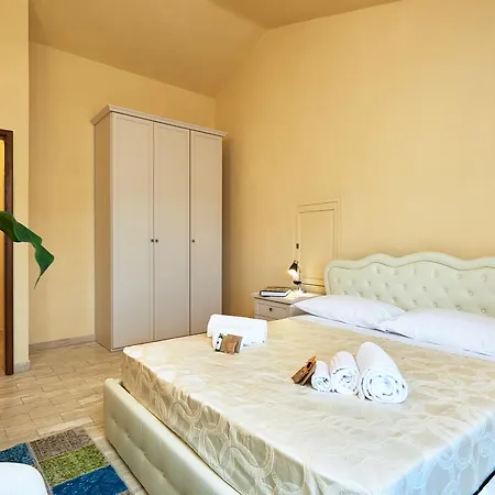 Palazzetto * סיינה